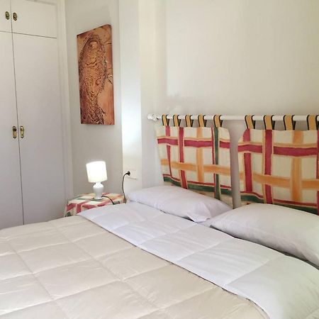 Spacious Apartment With Sea View Terrace In Calafell Extérieur photo
